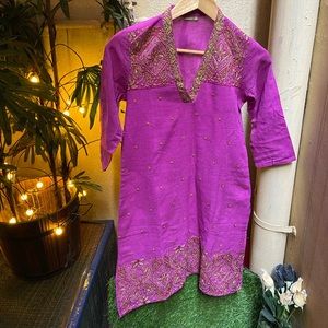 Embroidered Kurta. Size - S